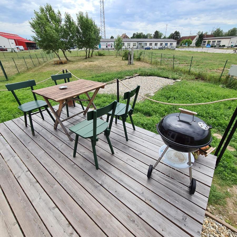 Вілла Tiny House Neusiedl an der Zaya Екстер'єр фото