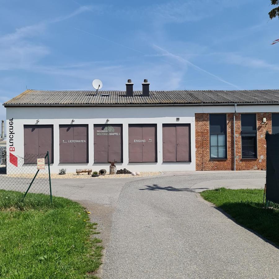 Вілла Tiny House Neusiedl an der Zaya Екстер'єр фото